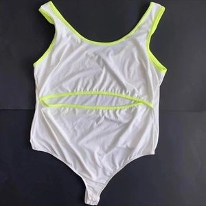 SOLD‼️‼️Fashion Nova cut out bodysuit